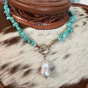 Baroque Pearl Faux Turquoise gold toned necklace toggle Jewelry 2026 trend